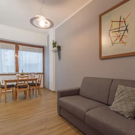 Apartamento Maison Madame - Luminoso Bilocale In Zona Molinette