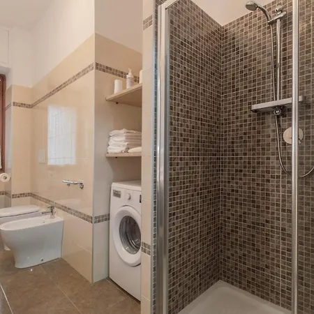 Maison Madame - Luminoso Bilocale In Zona Molinette Апартаменты Турин