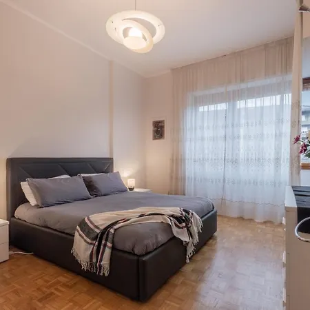 Апартаменты Maison Madame - Luminoso Bilocale In Zona Molinette