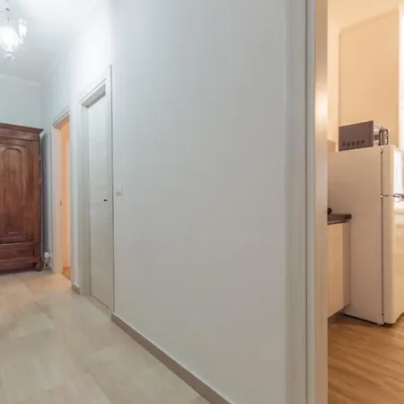 Maison Madame - Luminoso Bilocale In Zona Molinette Апартаменты Турин