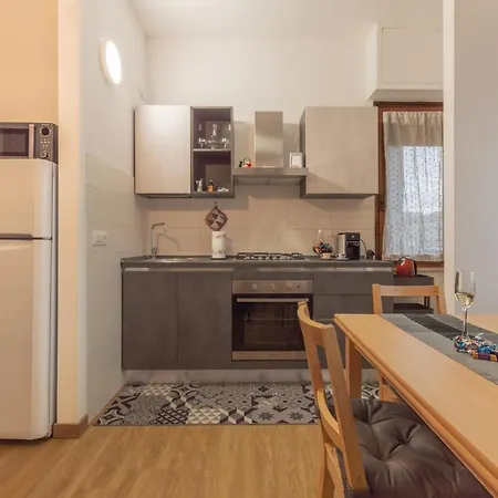 Maison Madame - Luminoso Bilocale In Zona Molinette