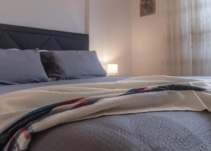 Maison Madame - Luminoso Bilocale In Zona Molinette Apartmán Turín